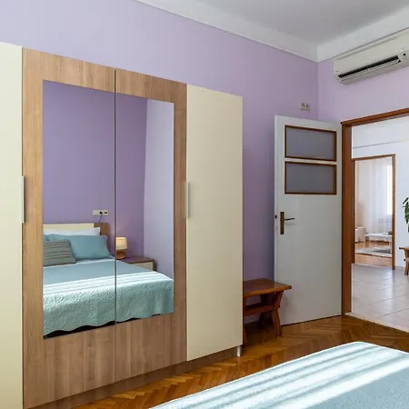Falkoni Ii Apartment *